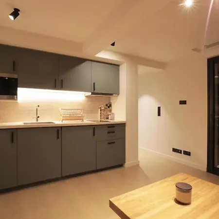 Fully Equiped Newly Refurbished With An Incredible View In Nice
